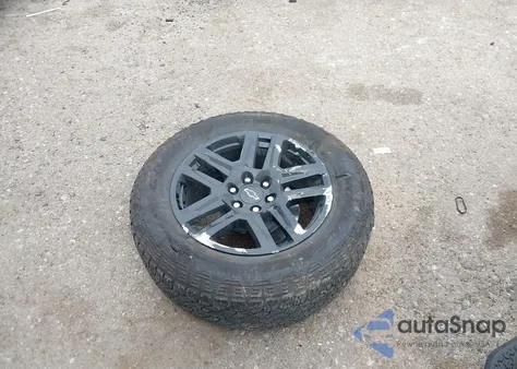 2025 Chevrolet Silverado 1500 2Wd Standard Bed Custom из США, поврежденный, VIN 1GCRABEK7SZ156285